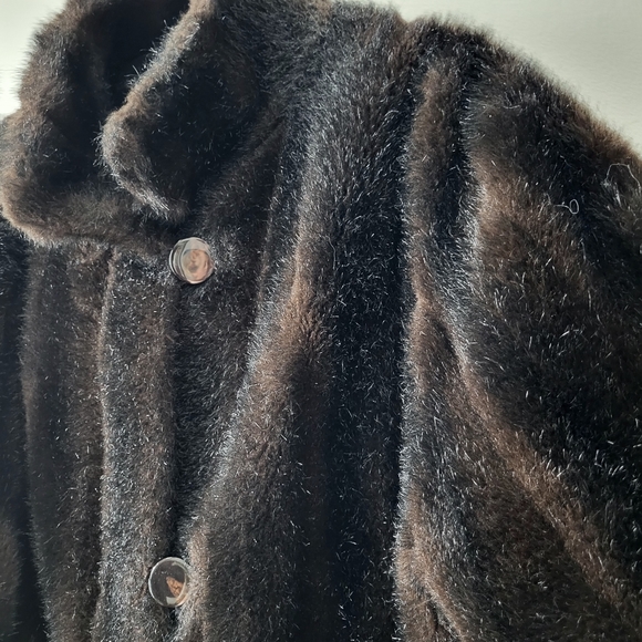 Furrocious by princess garment brown faux fur coat button closure Size M - Picture 2 of 10